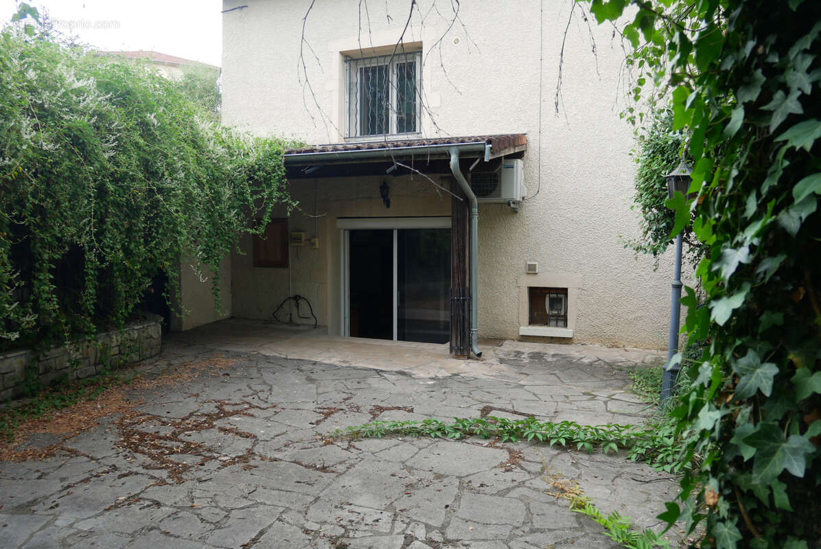 CORBAS maison ancienne - photo 12
