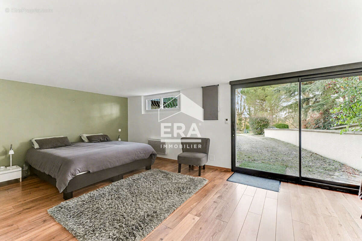 Maison à BRUGUIERES