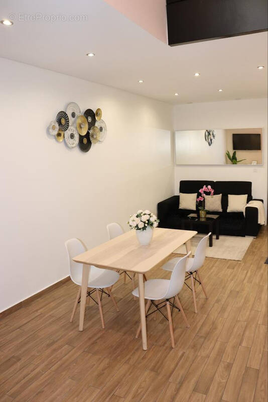 Commerce à MARSEILLE-2E