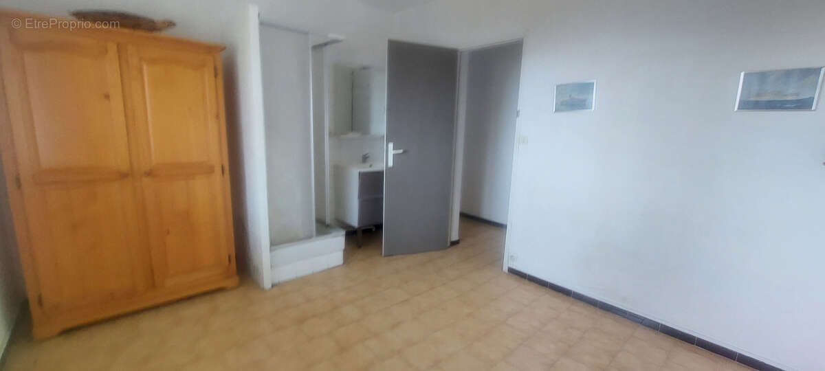 Toulon - bas faron appartement de type 2 vue mer - photo 2