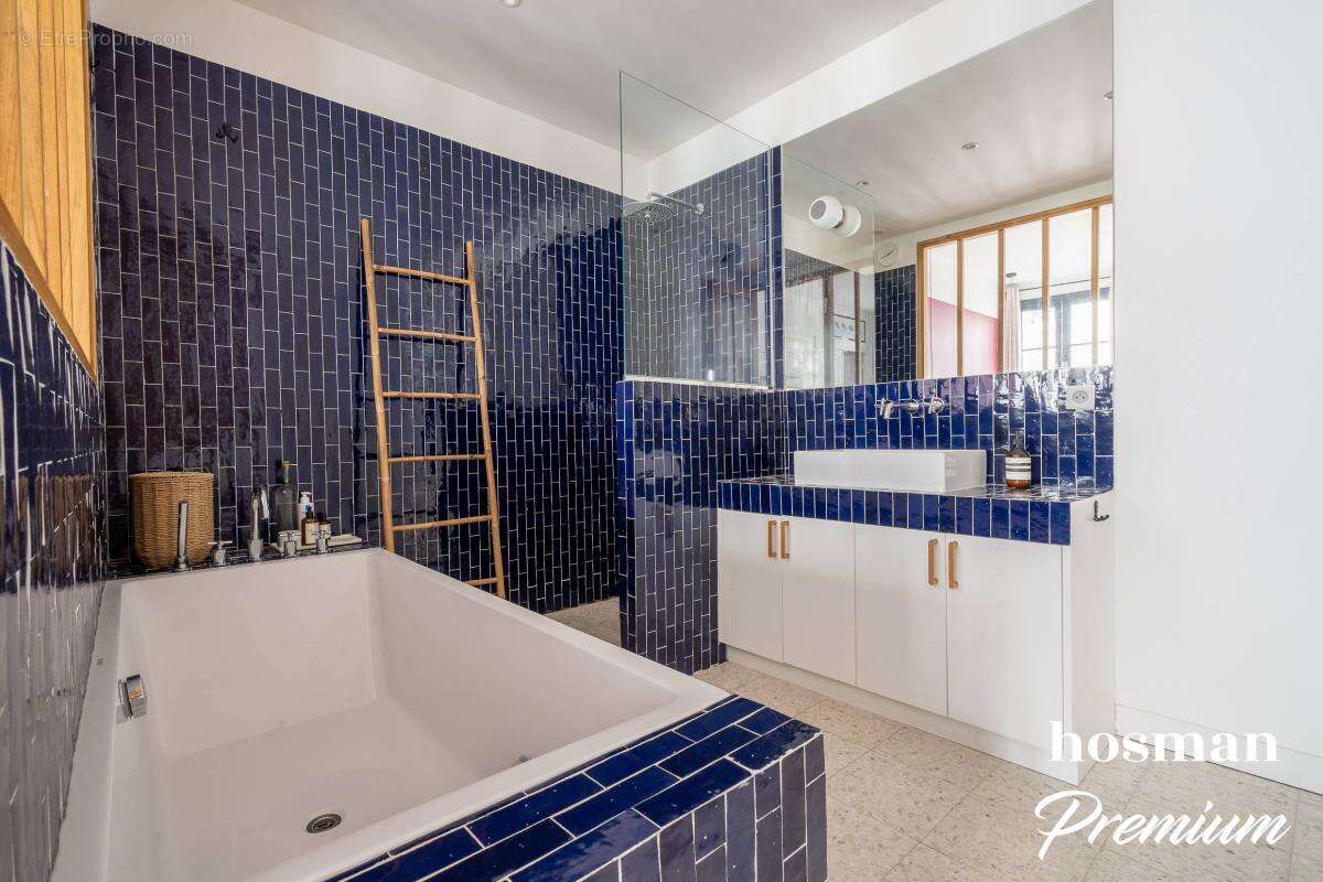 Appartement à PARIS-9E