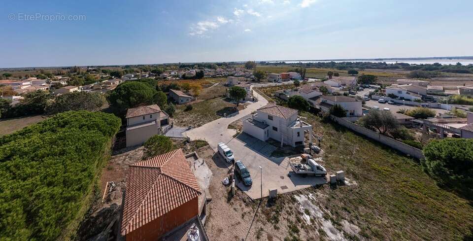 Terrain 308 m² à Aigues-Mortes  - photo 3