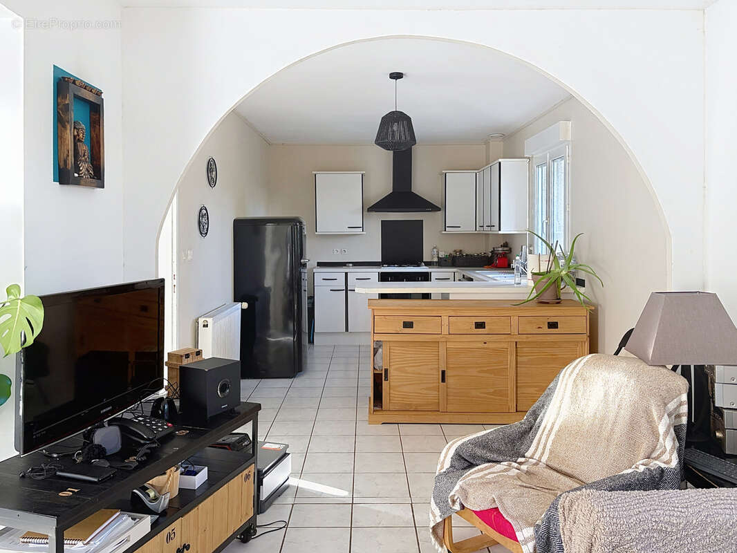 Maison à LA NEUVILLE-CHANT-D&#039;OISEL