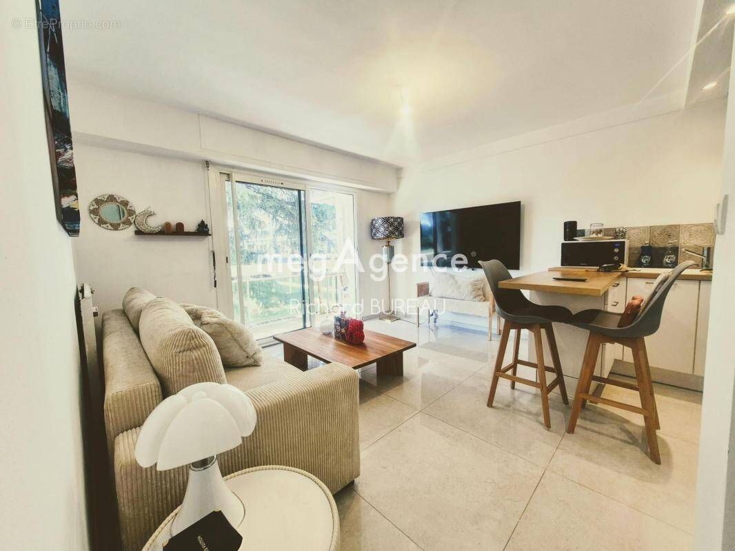 Appartement à HYERES