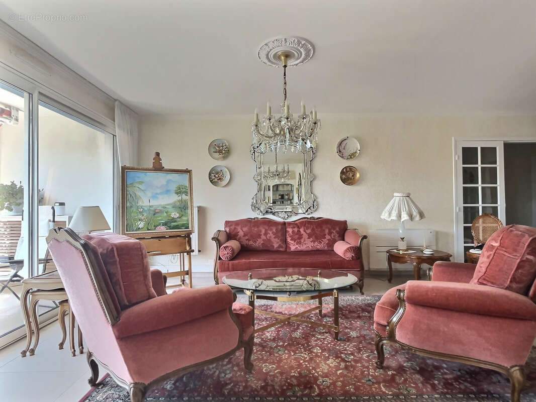 Appartement à HYERES
