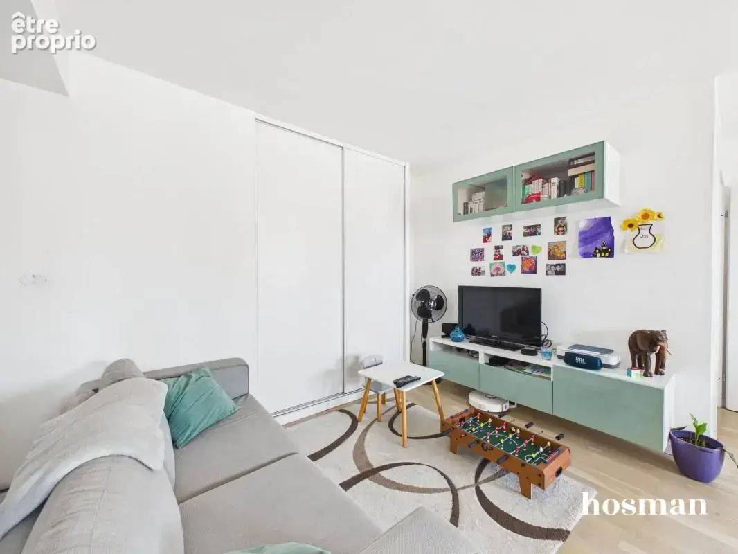 NANTERRE - RUE PAUL VAILLANT-COUTURIER - Appartement 4 pièces avec balcon et parking - photo 3