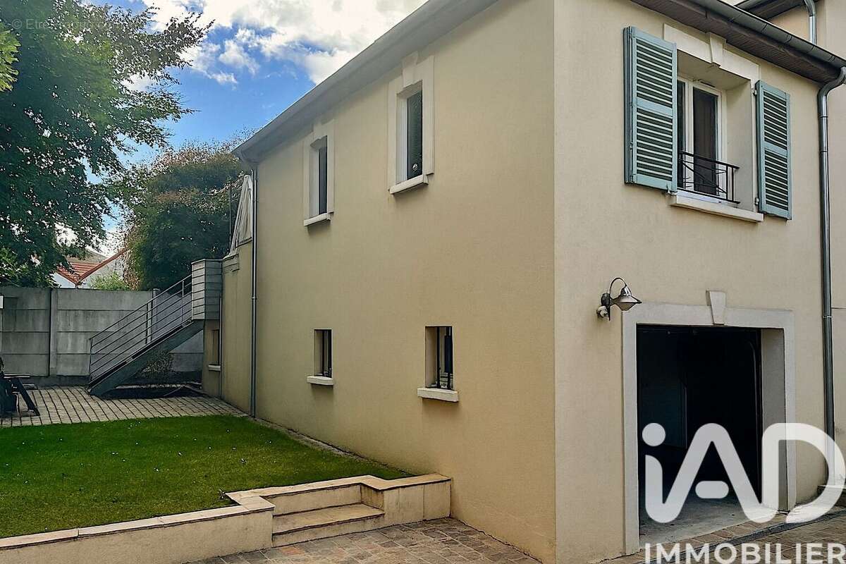 Photo 3 - Maison à RUEIL-MALMAISON