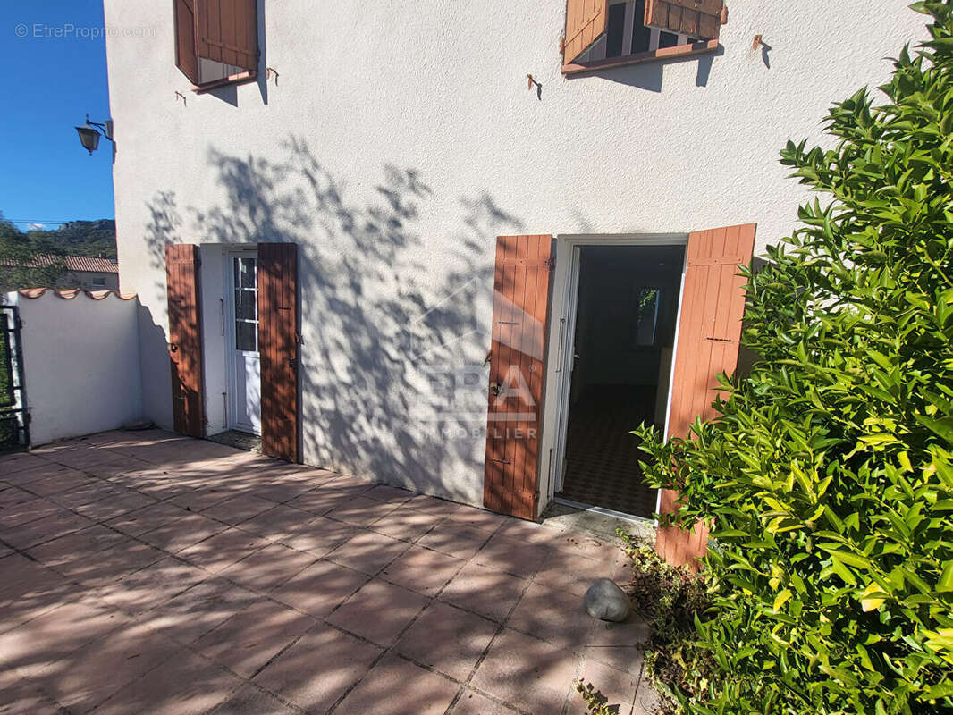 Maison à L'ESCALE
