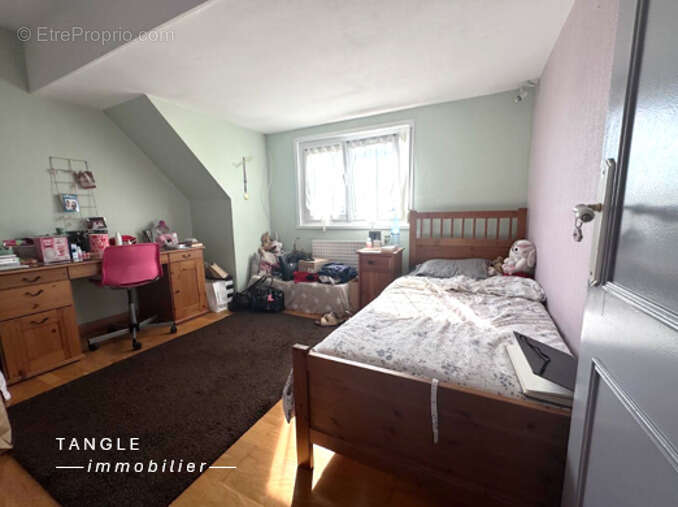 Maison 110 m² à Toufflers  - photo 9