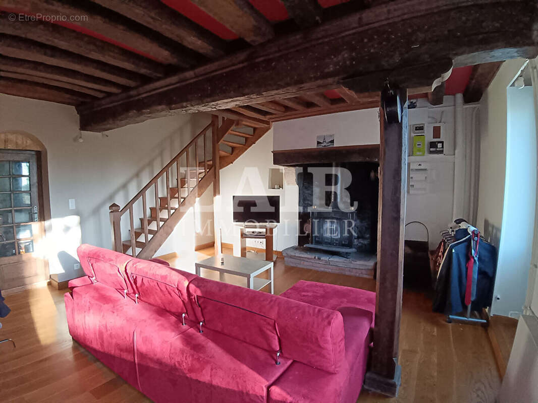 Maison à LE MELE-SUR-SARTHE