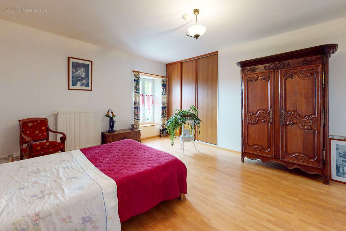 Maison à LA FOLIE