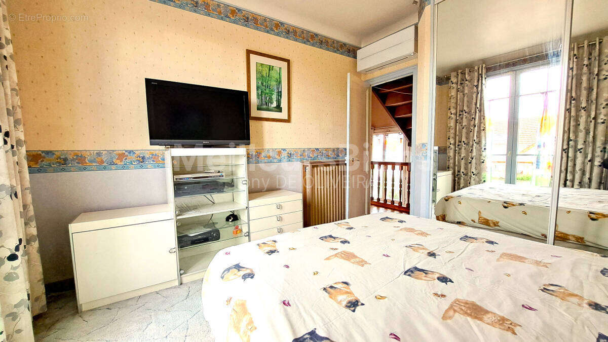 Maison à SAINT-LEU-LA-FORET