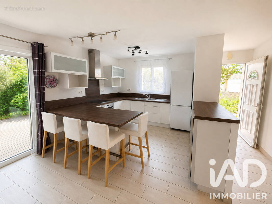 Photo 1 - Maison à SAINT-MEDARD-D'AUNIS