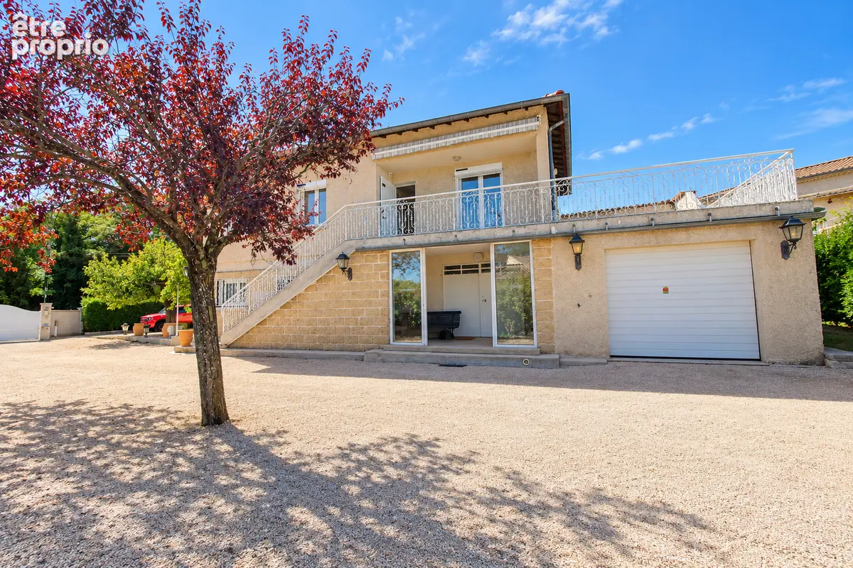 Maison de campagne avec 2 logements, piscine et jardin - photo 4