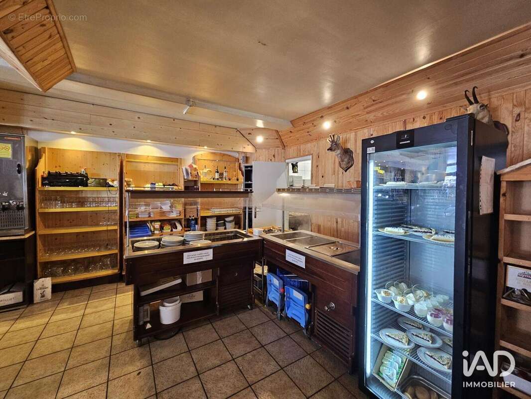 Photo 7 - Commerce à REALLON