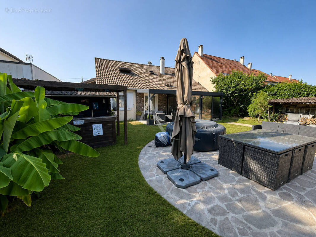 Maison à TOURNAN-EN-BRIE