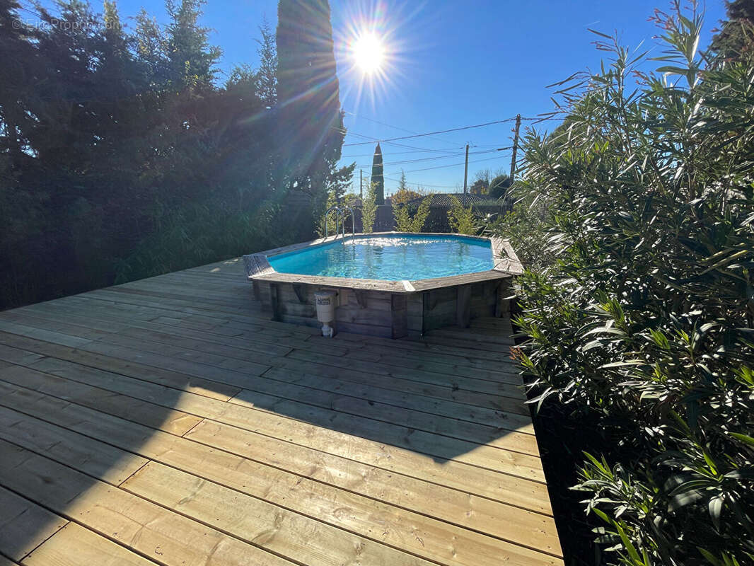 Maison à L&#039;ISLE-SUR-LA-SORGUE