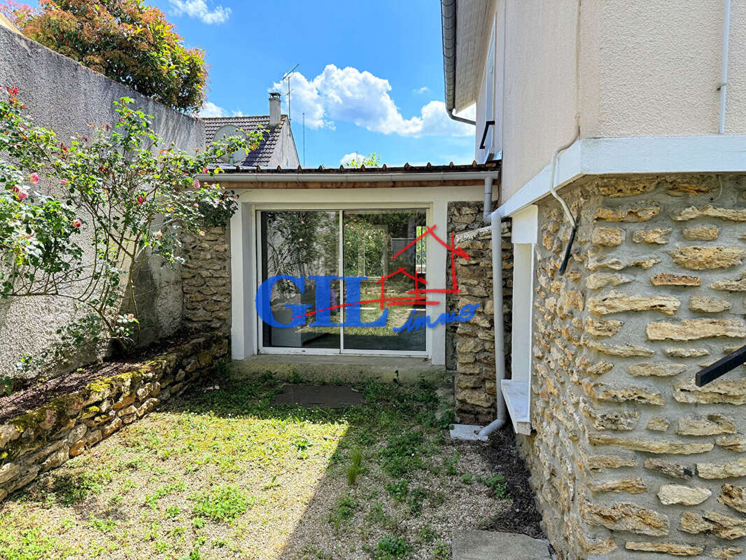 Maison à CESSON