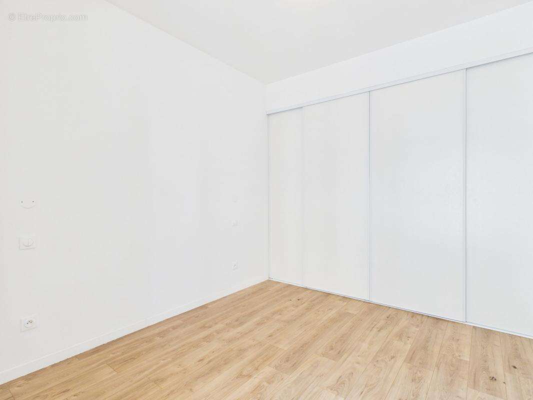 A vendre appartement f3 proche cours napoleon - photo 8