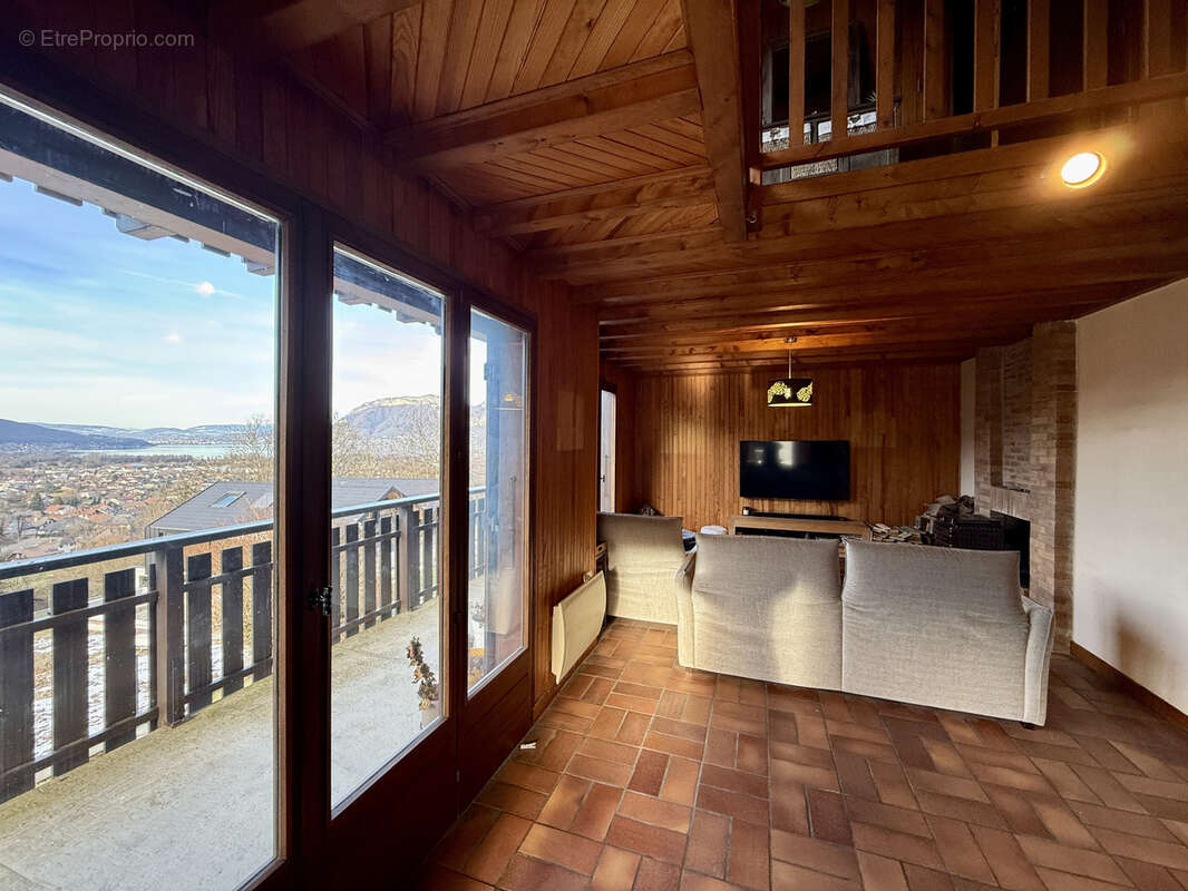 Maison à SAINT-JORIOZ