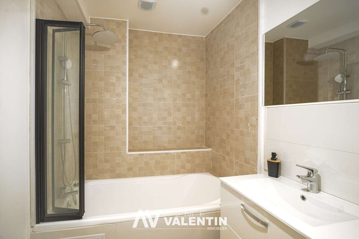 Appartement à ARS-SUR-MOSELLE