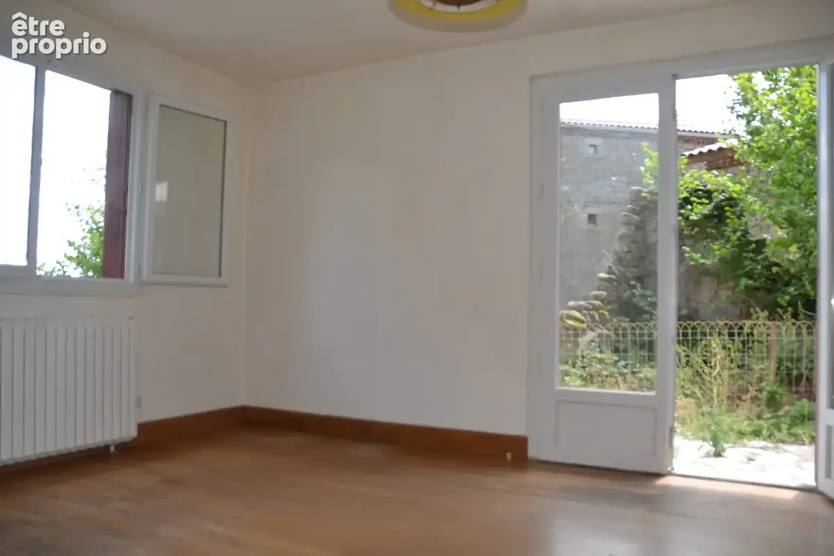 Maison 3 pièces 73 m² à vendre à Isserteaux (63270) - photo 4