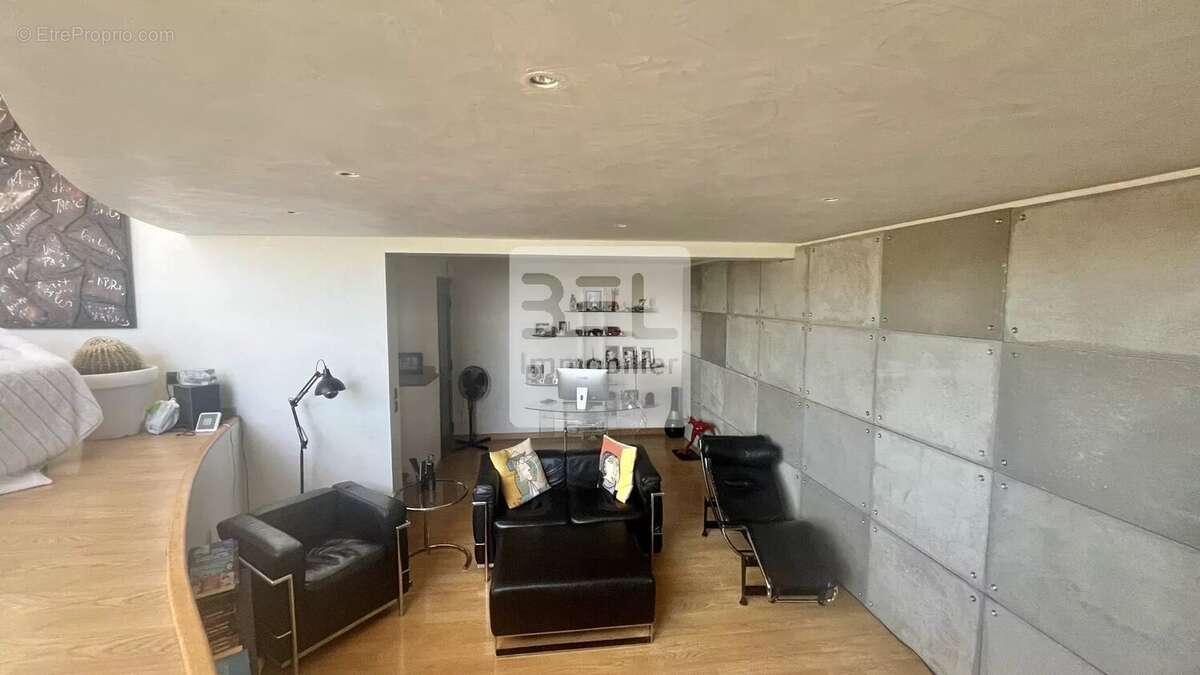 Maison à VILLENEUVE-LES-AVIGNON