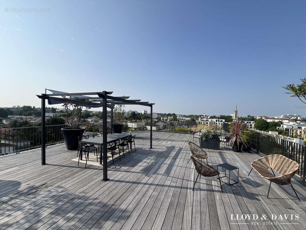 Appartement à BORDEAUX