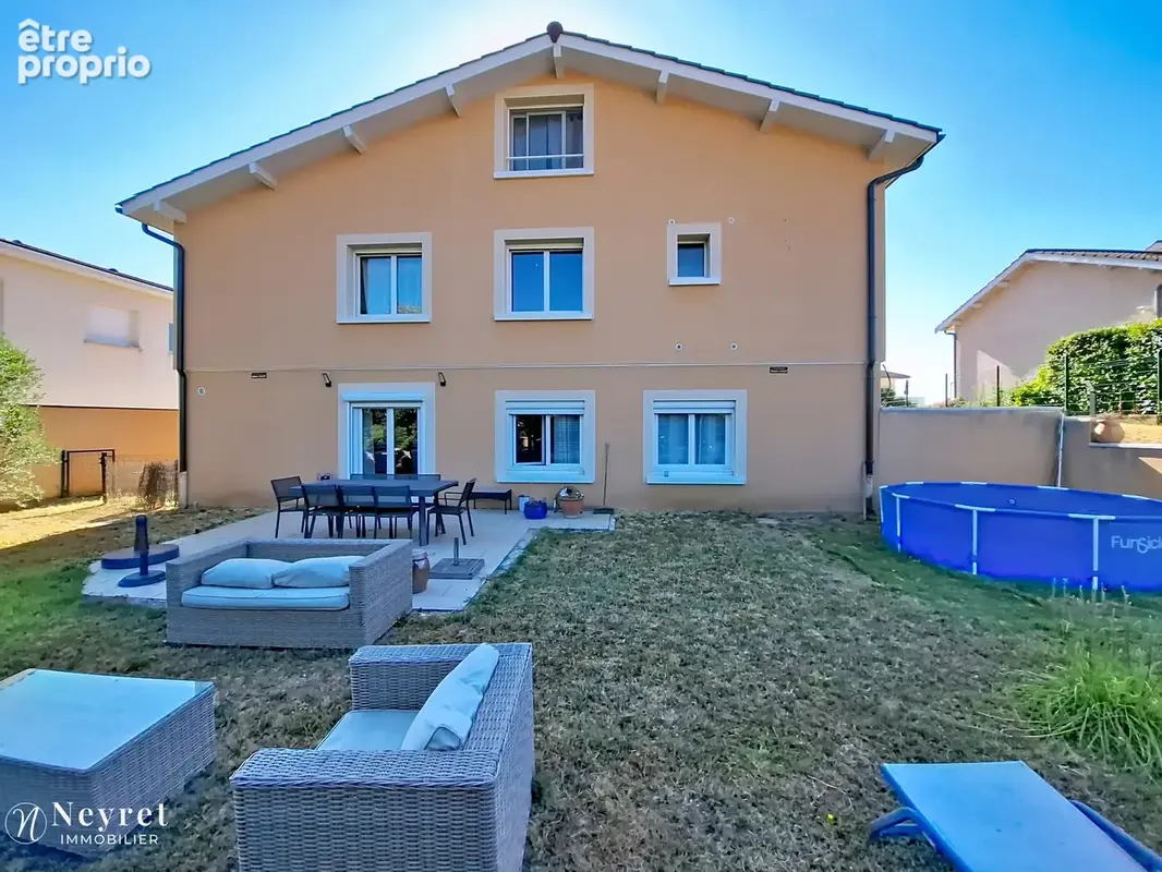 Maison familiale soignée de 257,61 m2 utiles - photo 25