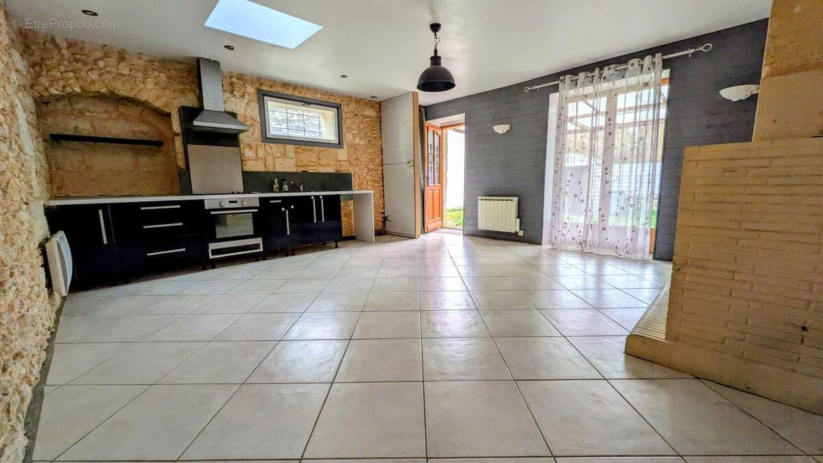 Maison à SAINT-ANDRE-DE-CUBZAC