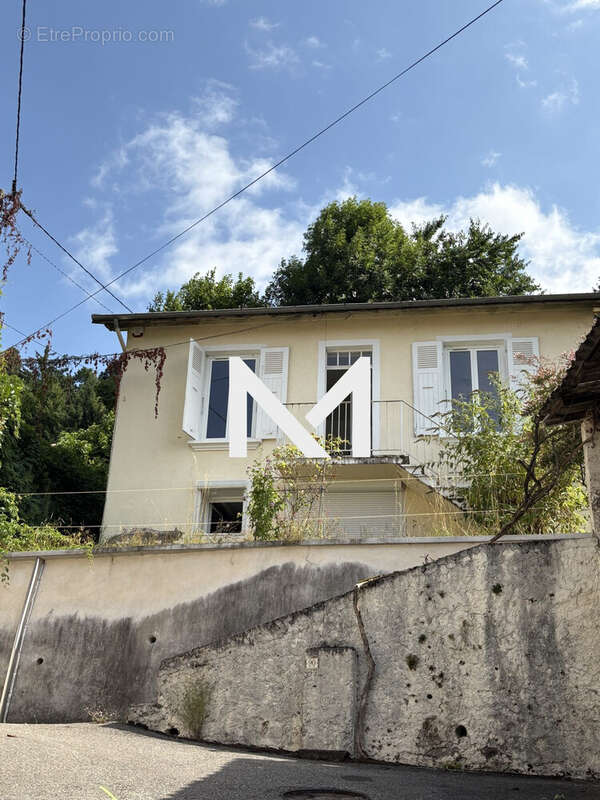 Maison à COUBLEVIE