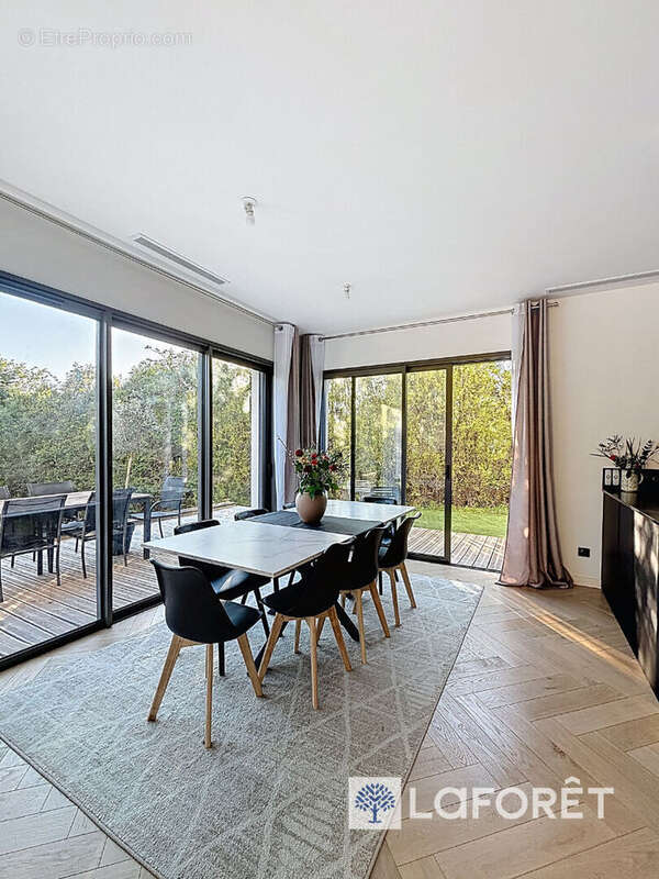 Limonest Maison d'architecte contemporaine avec prestations haut de gamme - photo 3