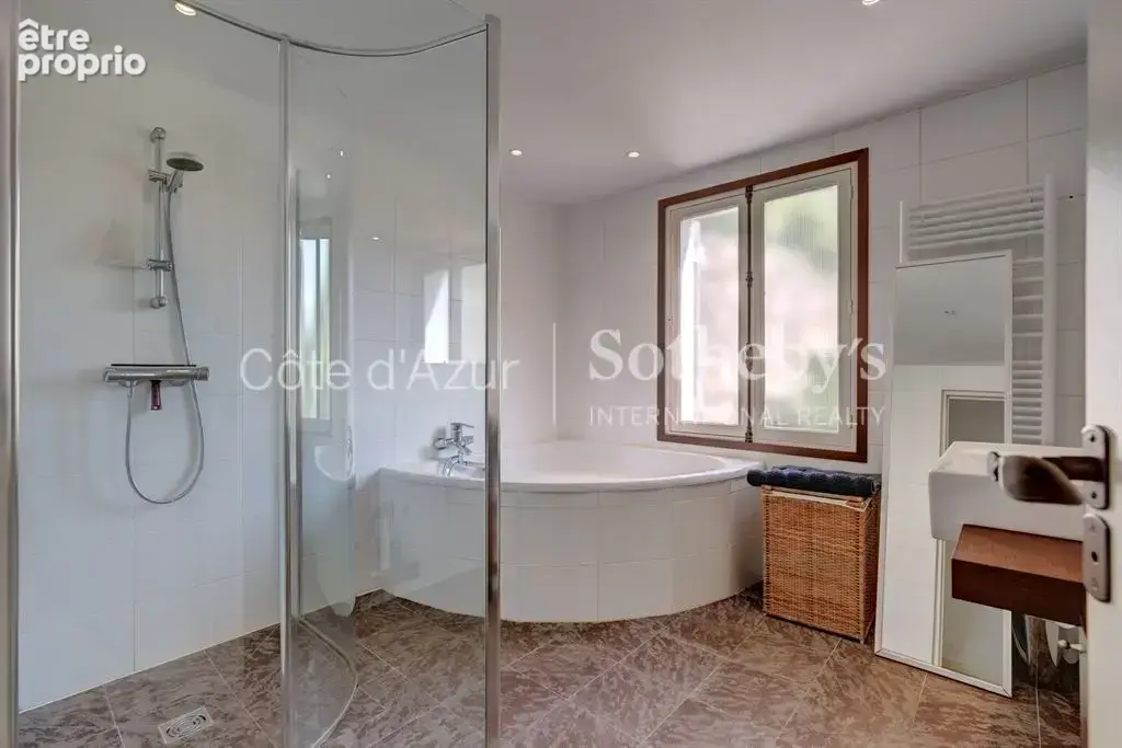 Golfe Juan, villa provençale contemporaine avec piscine et vue mer panoramique - photo 14