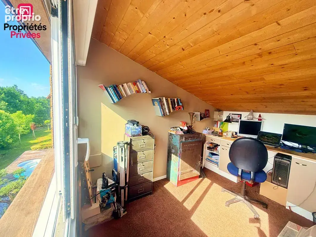 Maison de caractère au style unique 125 m² 6 pièces avec piscine garage et vue nature à Quinsac - photo 15