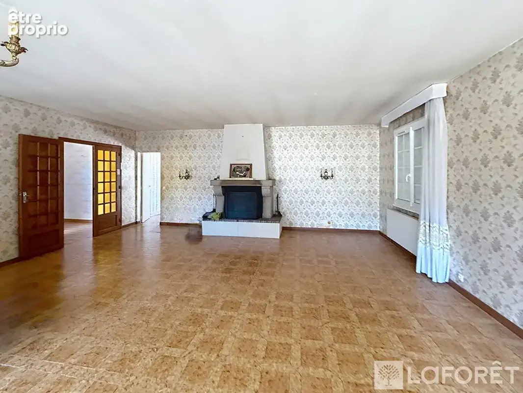 Maison Cheille 6 pièce(s) 152 m2 - photo 2