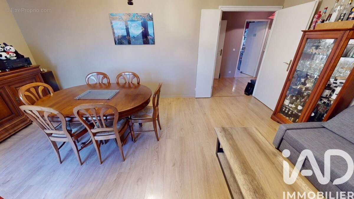 Photo 7 - Appartement à SAVIGNY-LE-TEMPLE