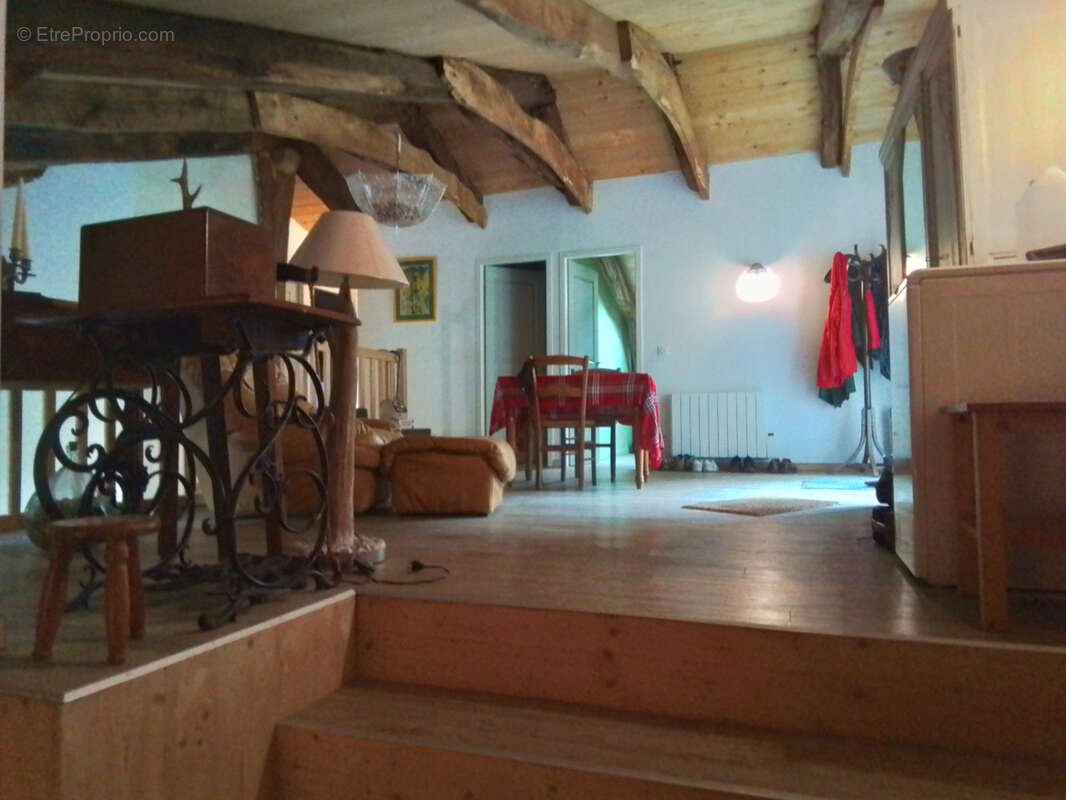 Maison à ANTRAIGUES-SUR-VOLANE