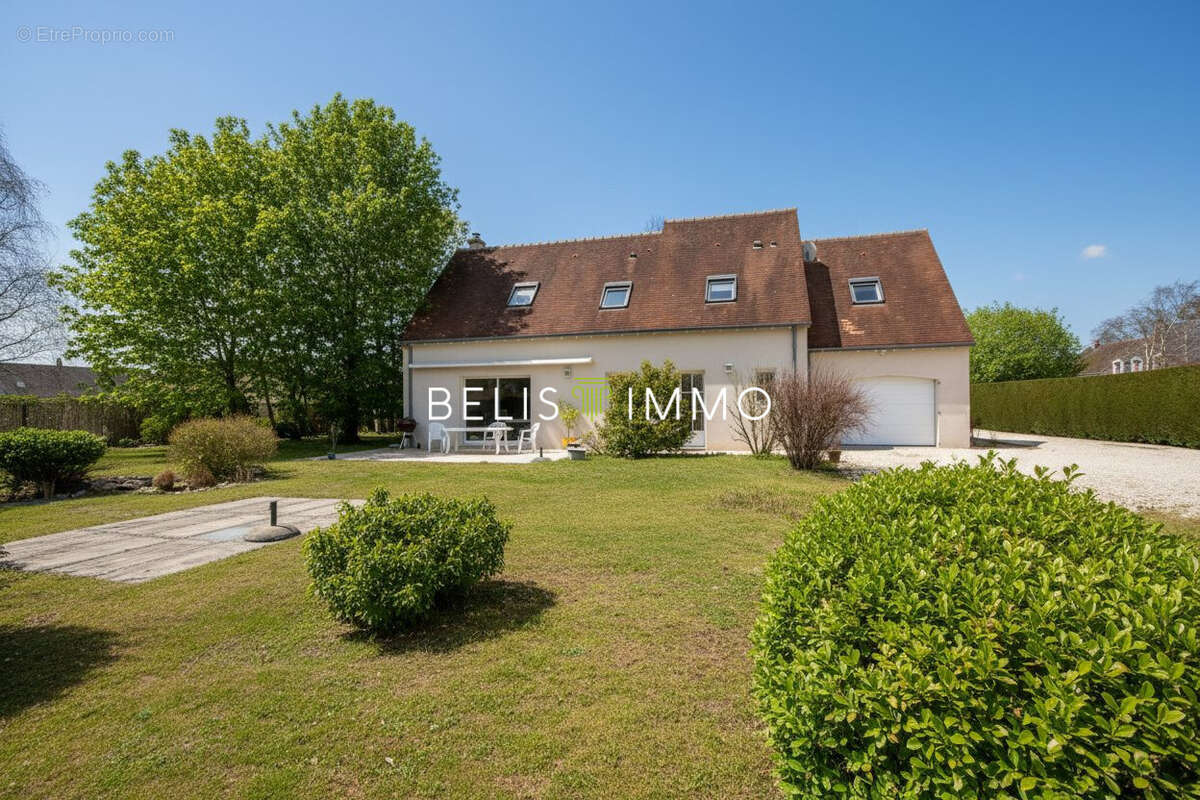 Maison à MONTLOUIS-SUR-LOIRE