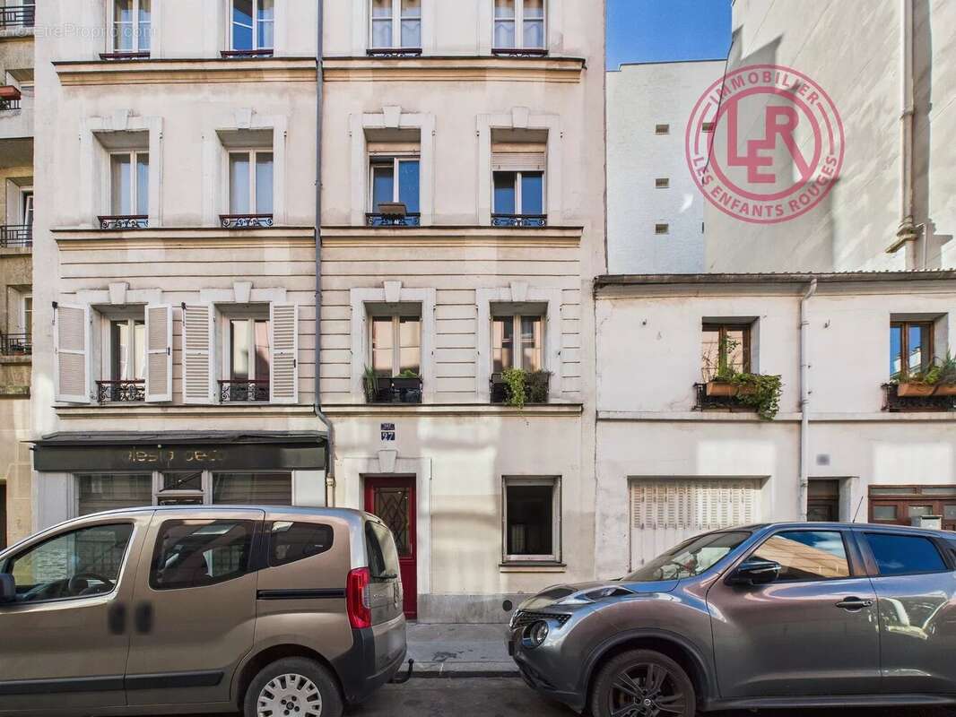 Appartement à PARIS-14E