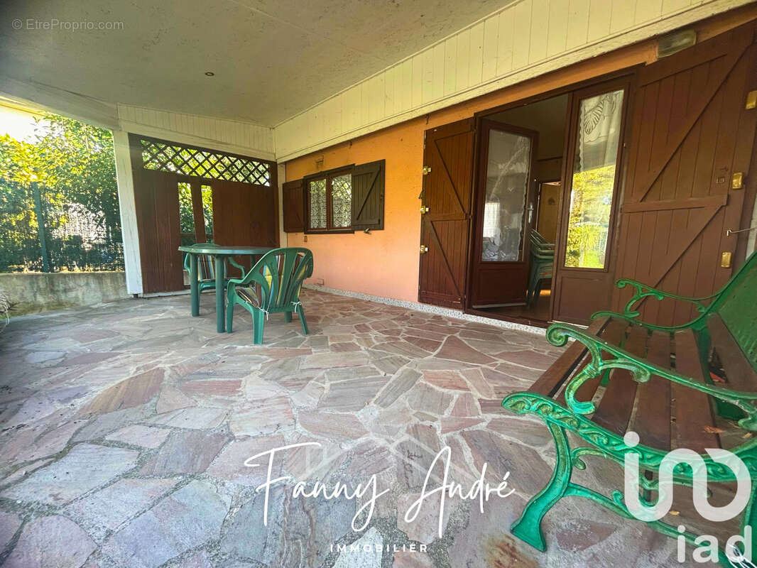 Photo 3 - Maison à LE CASTELLET