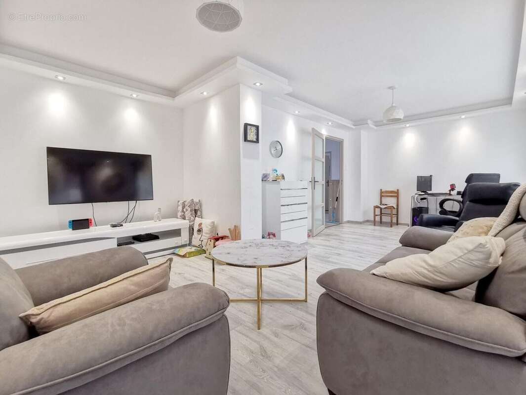 Photo 2 - Maison à SAINT-XANDRE