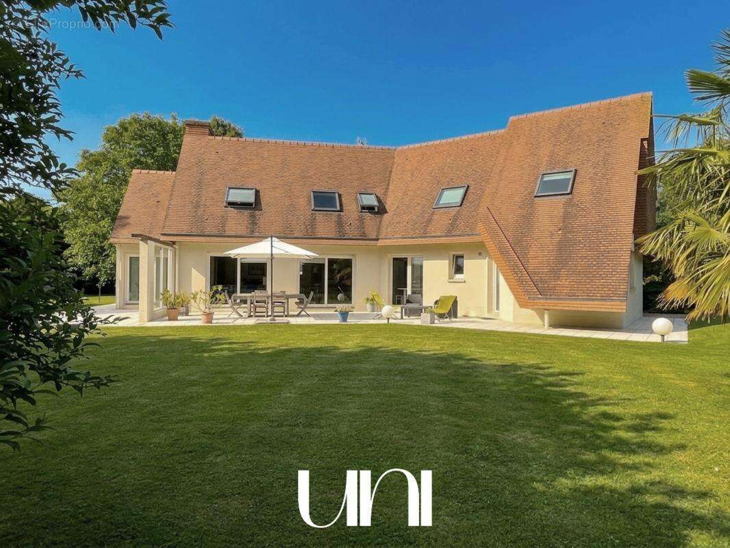 Maison 6 pièces de 295 m2 sur terrain de 3018 m2- MATHIEU - photo 5