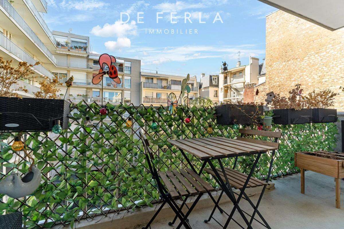 Appartement à PARIS-15E