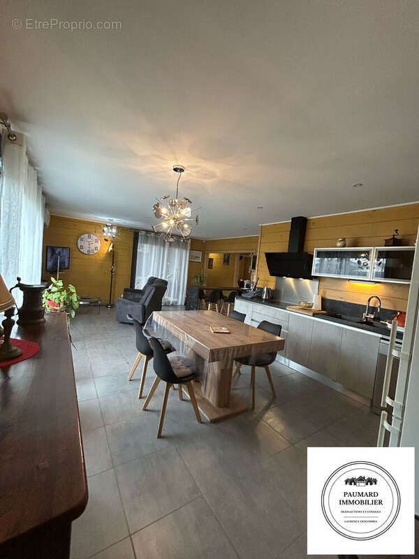 Maison à ROMANS-SUR-ISERE