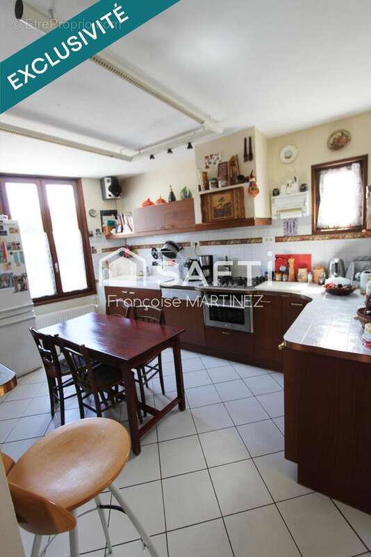 Photo 2 - Maison à BRON