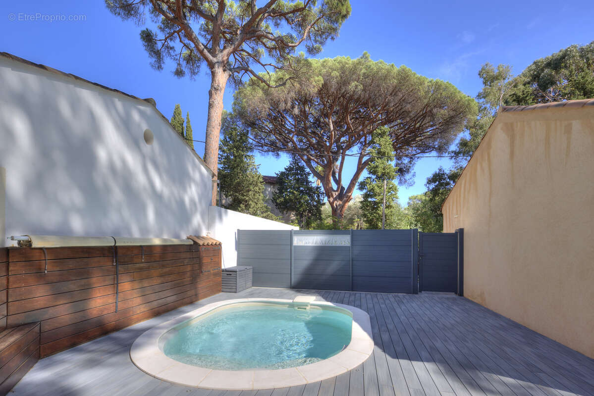 Maison à CAVALAIRE-SUR-MER