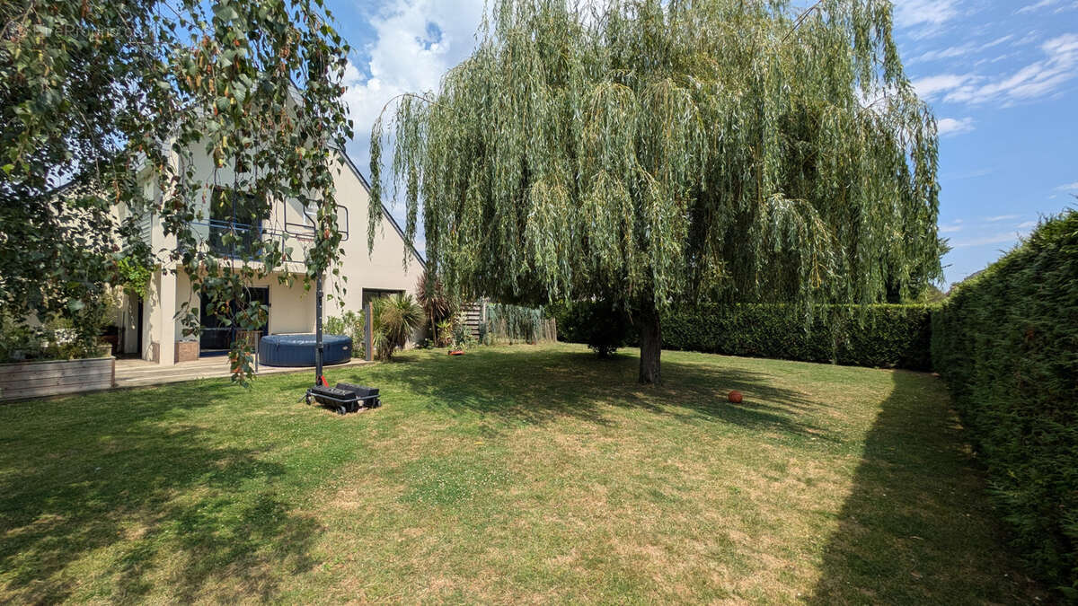 Maison à JANZE