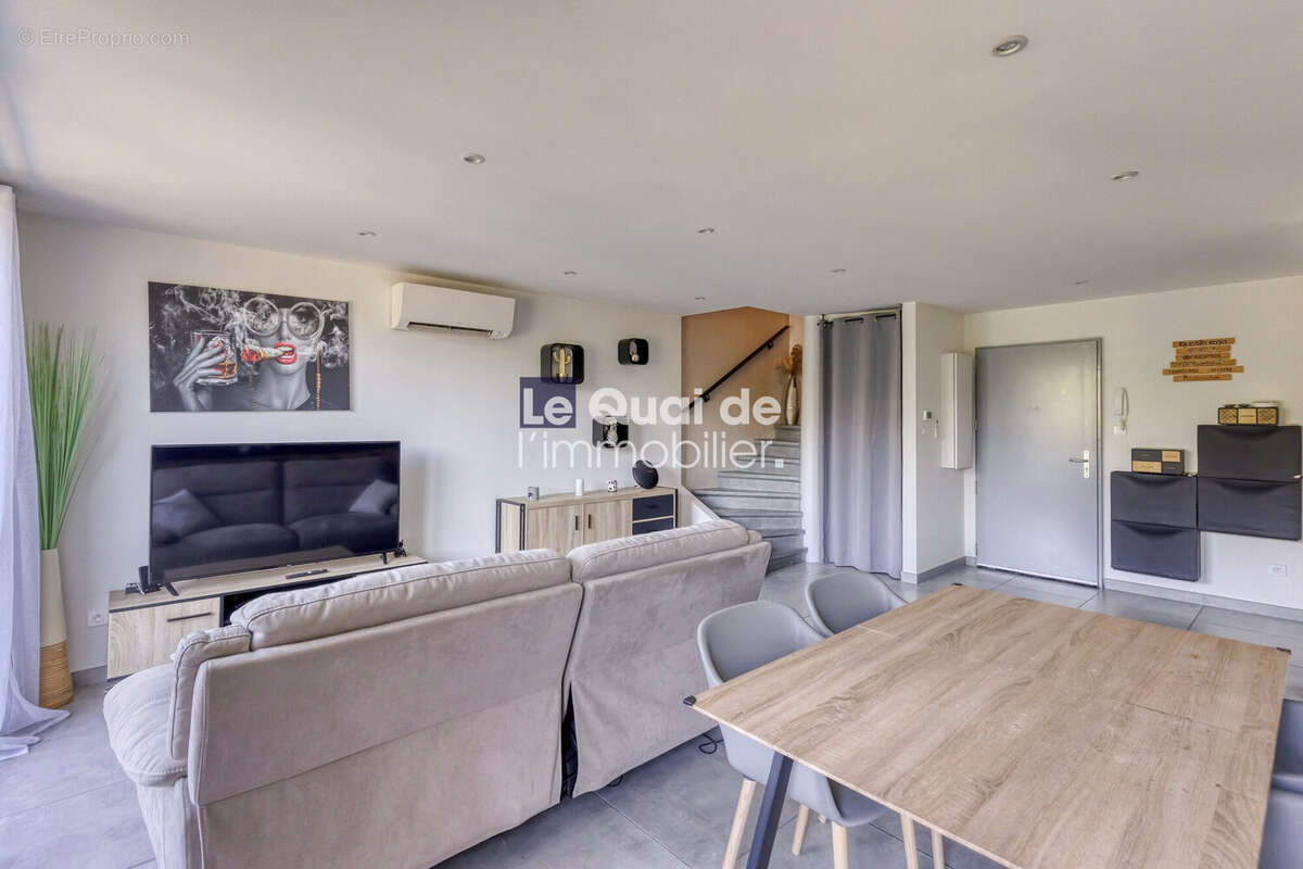 Appartement à VILLARD-BONNOT