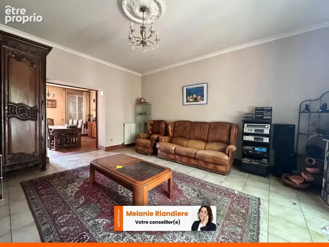 Maison de caractère 227m² - 6 chambres - Fort potentiel avec dépendance - LA FLÈCHE - photo 5