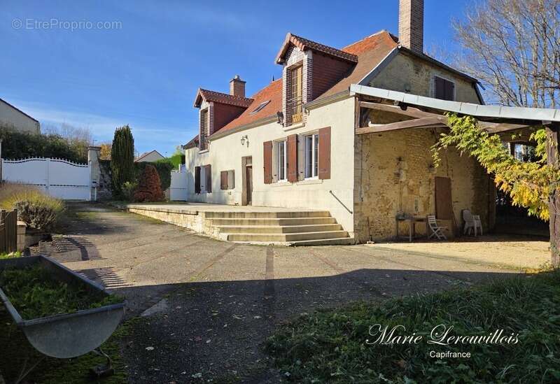 Maison à CHAOURCE